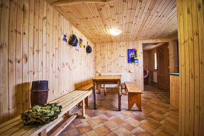 Сауна, лазня Спортивно-оздоровительный комплекс «Боксер» - бани на воде, Киев відгуки, фото, адреса - kievsauna.com Спортивно-оздоровительный комплекс «Боксер» - бани на воде відгуки, лазня/сауна Киев Днепровский район Гидропарк, 800 метров от Венецианского моста, фото, адреса з картою проїзду.