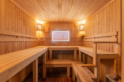 Sauna on the wood «Emerald» reviews, bath/sauna Kyiv Obolonsky district st. Prirechnaya, 37 (on the banks of the Dnieper), photo, address with a travel card.