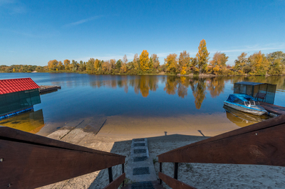 Sauna on the wood «Emerald» reviews, bath/sauna Kyiv Obolonsky district st. Prirechnaya, 37 (on the banks of the Dnieper), photo, address with a travel card.