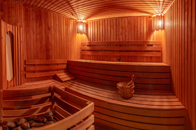 HOYA - a place for large and noisy companies reviews, bath/sauna Kyiv Pechersk district st. General Almazov, 2 (Kutuzov), photo, address with a travel card.