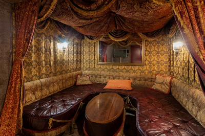 HOYA - a place for large and noisy companies reviews, bath/sauna Kyiv Pechersk district st. General Almazov, 2 (Kutuzov), photo, address with a travel card.