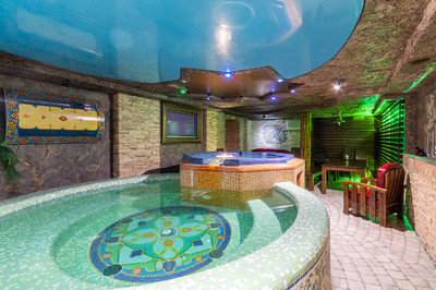 HOYA - a place for large and noisy companies reviews, bath/sauna Kyiv Pechersk district st. General Almazov, 2 (Kutuzov), photo, address with a travel card.