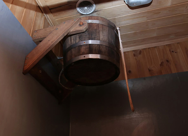 Firewood sauna «Friday» by the water reviews, bath/sauna Kyiv Obolonsky district St. Prirechnaya, 37, photo, address with a travel card.