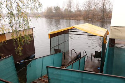 Firewood sauna «Friday» by the water reviews, bath/sauna Kyiv Obolonsky district St. Prirechnaya, 37, photo, address with a travel card.