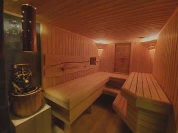 Баня на дровах на Черкасской відгуки, лазня/сауна Киев Шевченковский район ул. Черкасская, 12, фото, адреса з картою проїзду.