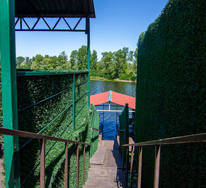 Баня на дровах «Причал» відгуки, лазня/сауна Киев Оболонский район пересечение ул. Героев Сталинграда и ул. Приречная спуск на залив Днепра Верблюд рыболовно-спортивная база ИЗУМРУДНАЯ, фото, адреса з картою проїзду.