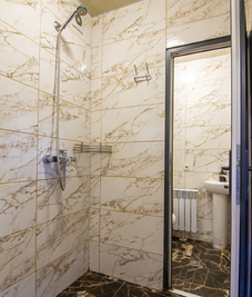 Баня на дровах «Причал» відгуки, лазня/сауна Киев Оболонский район пересечение ул. Героев Сталинграда и ул. Приречная спуск на залив Днепра Верблюд рыболовно-спортивная база ИЗУМРУДНАЯ, фото, адреса з картою проїзду.