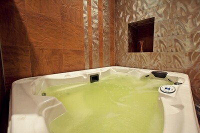 AROMA SAUNA de luxe / Aroma Sauna De Luxe reviews, bath/sauna Kyiv Shevchenko district St. Sich Riflemen 21, photo, address with a travel card.