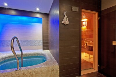 AROMA SAUNA de luxe / Aroma Sauna De Luxe reviews, bath/sauna Kyiv Shevchenko district St. Sich Riflemen 21, photo, address with a travel card.