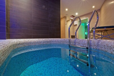 AROMA SAUNA de luxe / Aroma Sauna De Luxe reviews, bath/sauna Kyiv Shevchenko district St. Sich Riflemen 21, photo, address with a travel card.