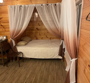 Sauna on the wood «New Petrivtsi» reviews, bath/sauna Kyiv Obolonsky district New Pertovtsy village, st. field, photo, address with a travel card.