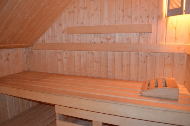 Sauna on the wood «New Petrivtsi» reviews, bath/sauna Kyiv Obolonsky district New Pertovtsy village, st. field, photo, address with a travel card.