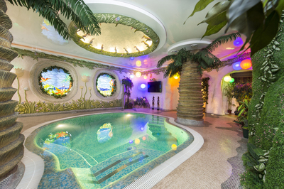 Bath and entertainment complex with professional karaoke Travel Club №1 in Kyiv reviews, bath/sauna Kyiv Dnieper  district ave. Sobornosti, 15, photo, address with a travel card.
