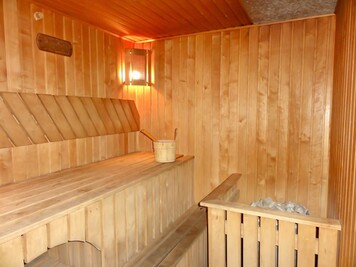 Entertainment complex «B-52» reviews, bath/sauna Kyiv Svyatoshinsky district Sofievskaya Borshchagovka, Pushkin St., 24-B, photo, address with a travel card.