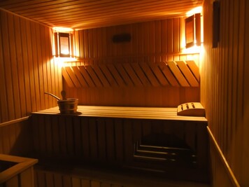 Entertainment complex «B-52» reviews, bath/sauna Kyiv Svyatoshinsky district Sofievskaya Borshchagovka, Pushkin St., 24-B, photo, address with a travel card.